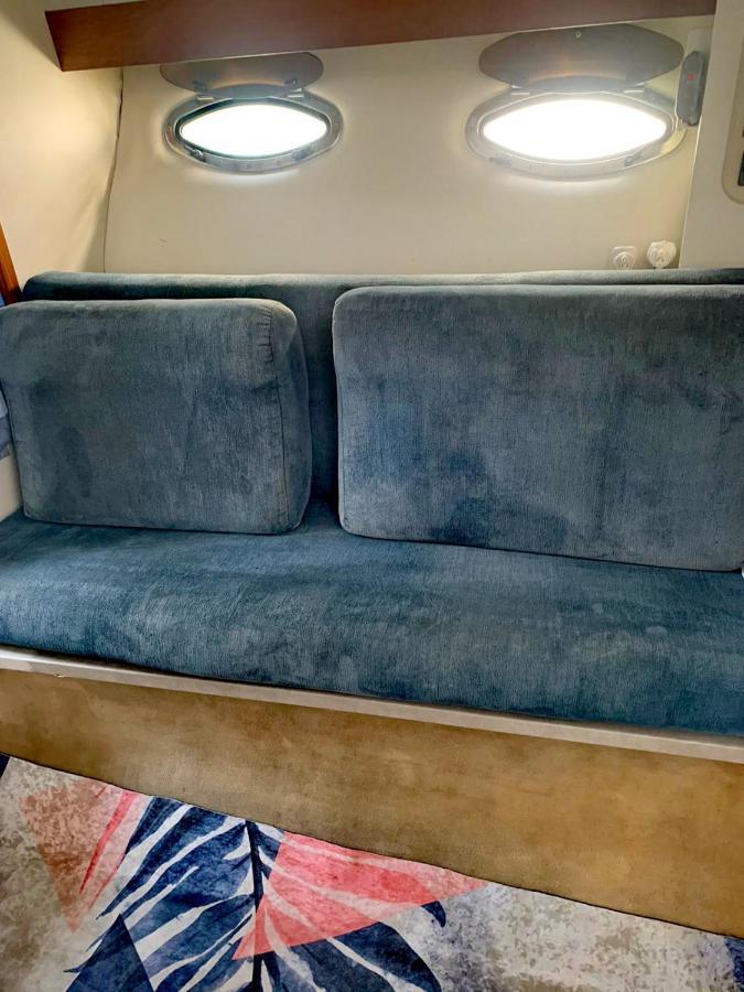 Cozy Private Two Rooms Yacht In Barcelona With Free Parking Сан-Адриан-де-Бесос Экстерьер фото