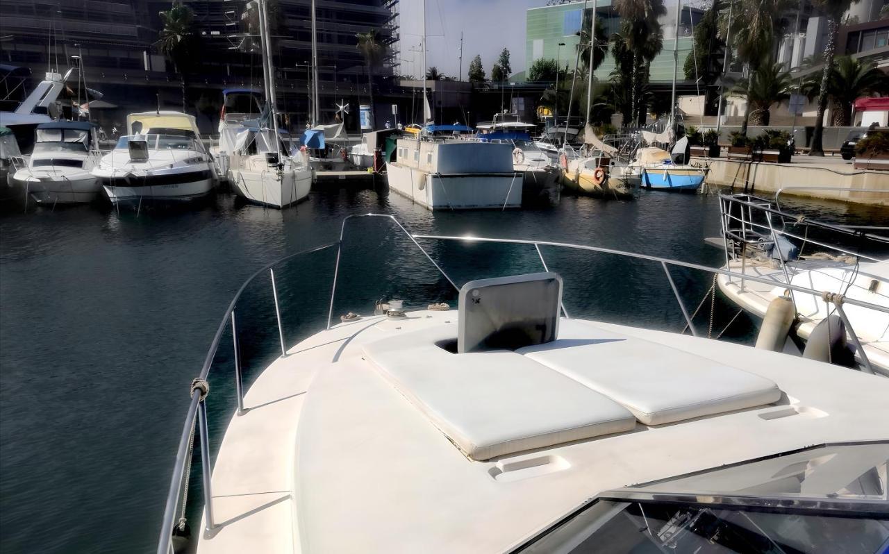 Cozy Private Two Rooms Yacht In Barcelona With Free Parking Сан-Адриан-де-Бесос Экстерьер фото